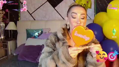 Snapshot of evelynagrey chatting on 07/10/26, 10:07 EvelynaGrey online show from 07/10/26, 10:07