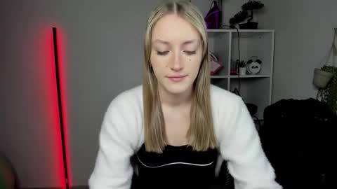 evelynblond online show from 03/16/26, 06:28