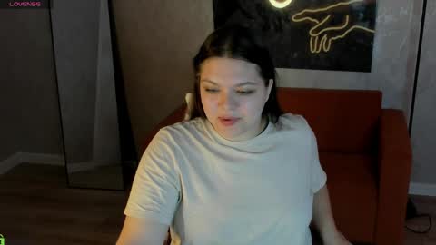 Evelyne Loo online show from 04/27/26, 01:14