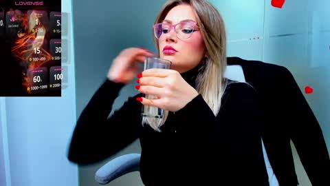 evelyne_rose online show from 01/10/25, 05:37