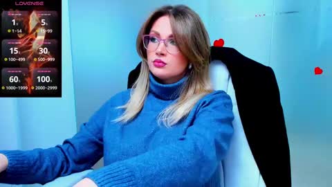 evelyne_rose online show from 03/05/25, 06:12