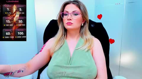 evelyne_rose online show from 03/07/25, 09:18
