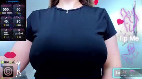 Snapshot of evelyne_rose chatting on 06/19/26, 05:12 evelyne_rose online show from 06/19/26, 05:12