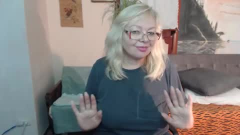 BarbaraBlondy online show from 11/06/25, 10:10