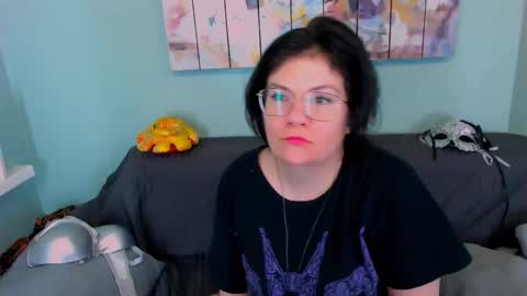 Everly online show from 03/20/26, 05:12