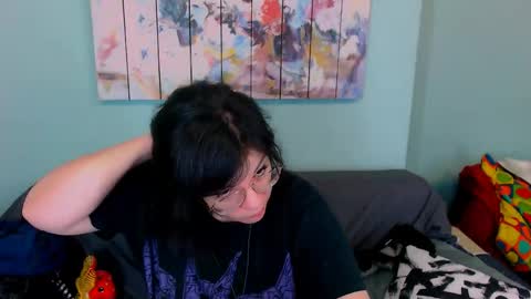 Everly online show from 04/04/26, 12:09