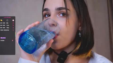 Anita online show from 10/04/25, 03:26