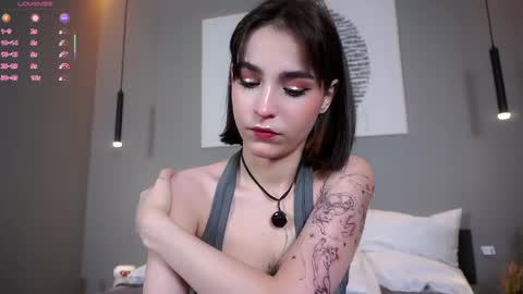 Anita online show from 11/16/25, 04:40