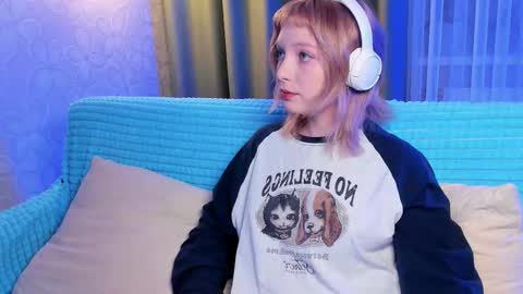 Forget me not eve on CB online show from 10/23/25, 01:21