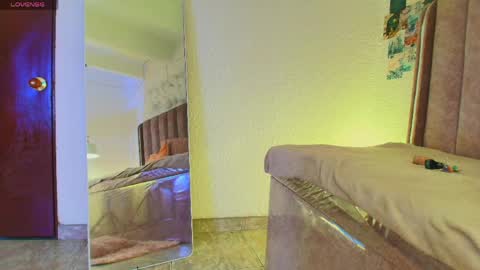 Evette online show from 04/17/26, 12:46