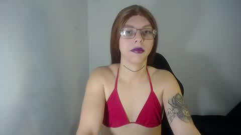 Snapshot of evi_kitty chatting on 07/28/26, 06:42 Evi online show from 07/28/26, 06:42