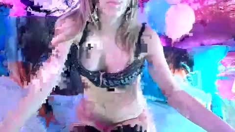 evie_hilll online show from 01/11/26, 03:22