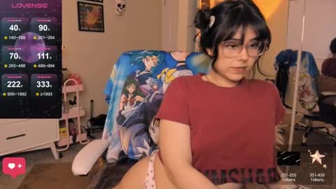 Snapshot of evie_luna chatting on 12/28/24, 03:47 Evie Luna online show from 12/28/24, 03:47