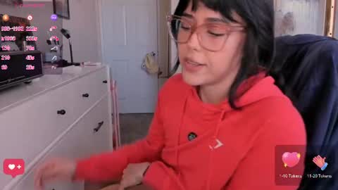 Evie Luna online show from 06/17/26, 11:27