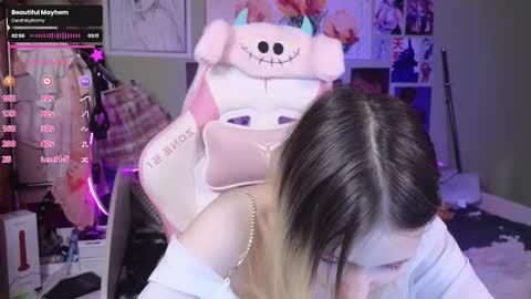 Evie online show from 01/13/25, 05:12