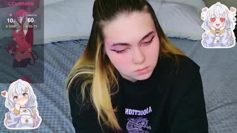 Snapshot of evie_val chatting on 01/10/26, 05:48 evie_val online show from 01/10/26, 05:48
