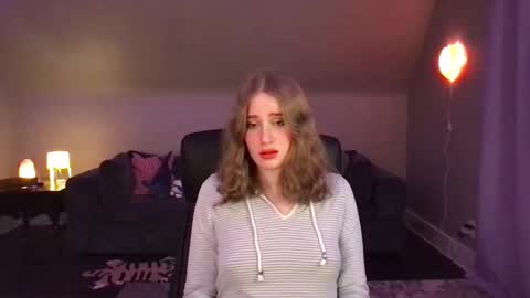 Evie3 online show from 12/09/24, 05:29