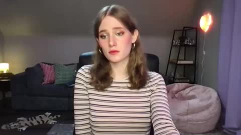 Evie3 online show from 02/21/25, 11:54