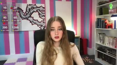Snapshot of eviecam chatting on 07/20/26, 06:21 Evie3 online show from 07/20/26, 06:21