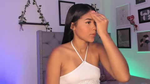 Snapshot of evieh1_ chatting on 01/15/25, 09:24 Ivi Alejandra  online show from 01/15/25, 09:24