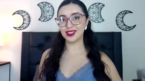 Evolet online show from 11/17/25, 06:14