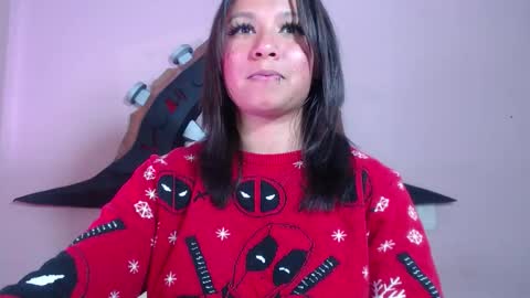 Snapshot of evybubbles_ chatting on 12/02/25, 03:51 Im Evy online show from 12/02/25, 03:51