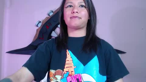 Snapshot of evybubbles_ chatting on 12/04/25, 04:05 Im Evy online show from 12/04/25, 04:05