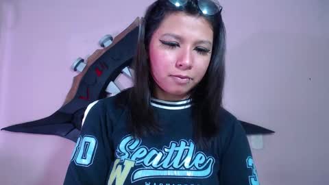 Snapshot of evybubbles_ chatting on 12/05/25, 04:47 Im Evy online show from 12/05/25, 04:47