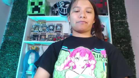 Snapshot of evybubbles_ chatting on 05/19/26, 06:03 Im Evy online show from 05/19/26, 06:03