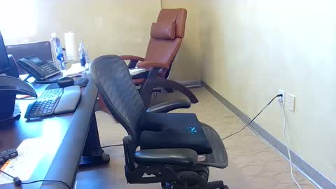 exhibitman69_ldb online show from 12/02/25, 05:41