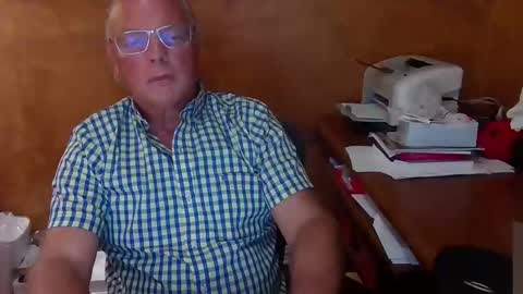 exhibitman69_ldb online show from 02/15/26, 01:35