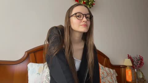 Anna online show from 12/11/24, 11:08