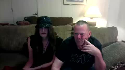 Snapshot of exordian chatting on 10/19/25, 02:23 first time online show from 10/19/25, 02:23