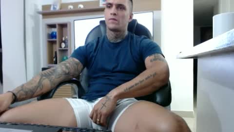 Snapshot of exotic_dude chatting on 02/12/25, 11:41 camilo online show from 02/12/25, 11:41