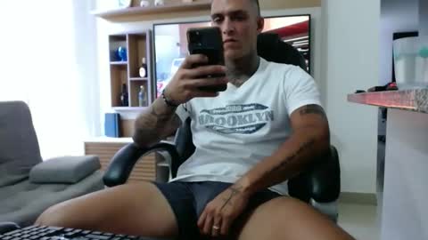 Snapshot of exotic_dude chatting on 09/12/25, 10:10 camilo online show from 09/12/25, 10:10