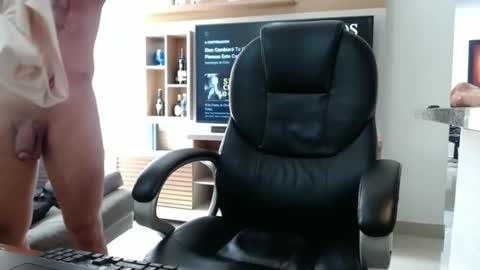 Snapshot of exotic_dude chatting on 11/06/25, 03:46 camilo online show from 11/06/25, 03:46