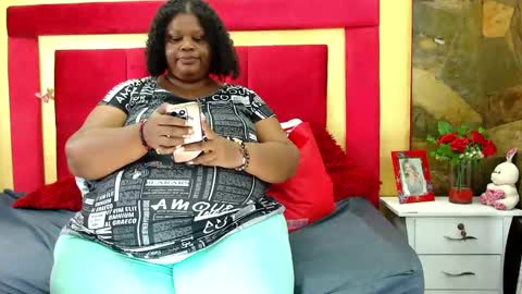 Snapshot of exoticbigmandx chatting on 11/06/25, 09:15 Mandy online show from 11/06/25, 09:15