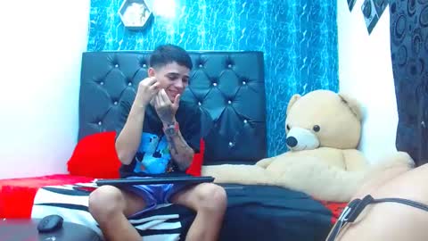 exotichot_couple online show from 01/24/25, 03:43