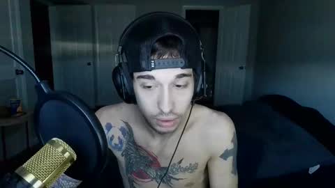 Snapshot of exoticnights chatting on 12/13/24, 01:37 exoticnights online show from 12/13/24, 01:37