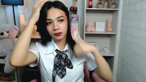 exotictssavie online show from 03/07/25, 11:38