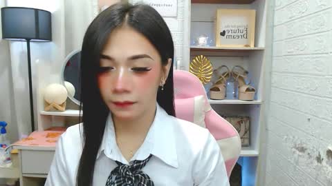 exotictssavie online show from 11/05/25, 07:03