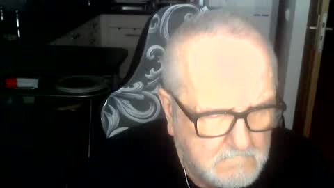 expandetlaugh63 online show from 04/24/26, 08:44