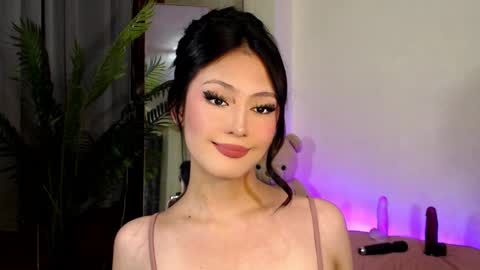 Snapshot of expensive_candyx chatting on 12/14/24, 12:44 Candy online show from 12/14/24, 12:44