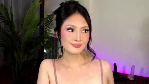 Snapshot of expensive_candyx chatting on 12/27/24, 11:28 Candy online show from 12/27/24, 11:28