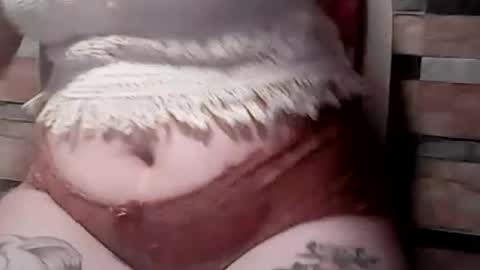 extremelydmilkyboobs online show from 08/08/26, 08:05