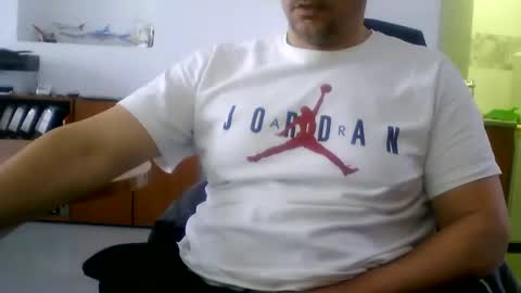 derssing online show from 03/30/26, 10:16