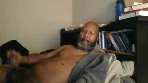 Snapshot of eyequee0007 chatting on 02/18/25, 01:54 eyequee0007 online show from 02/18/25, 01:54