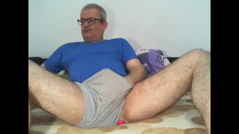 Snapshot of eyes12 chatting on 05/17/26, 03:59 GEORGE online show from 05/17/26, 03:59