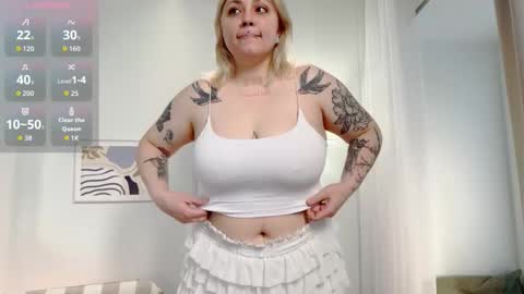 Snapshot of eyes_are_higher16333 chatting on 03/05/26, 01:51 eyes_are_higher16333 online show from 03/05/26, 01:51