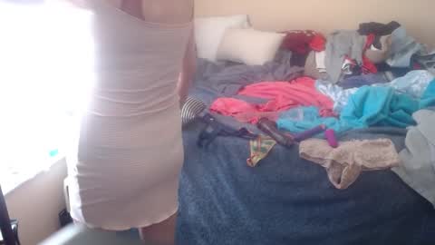 eyeswall0w online show from 09/24/25, 01:47